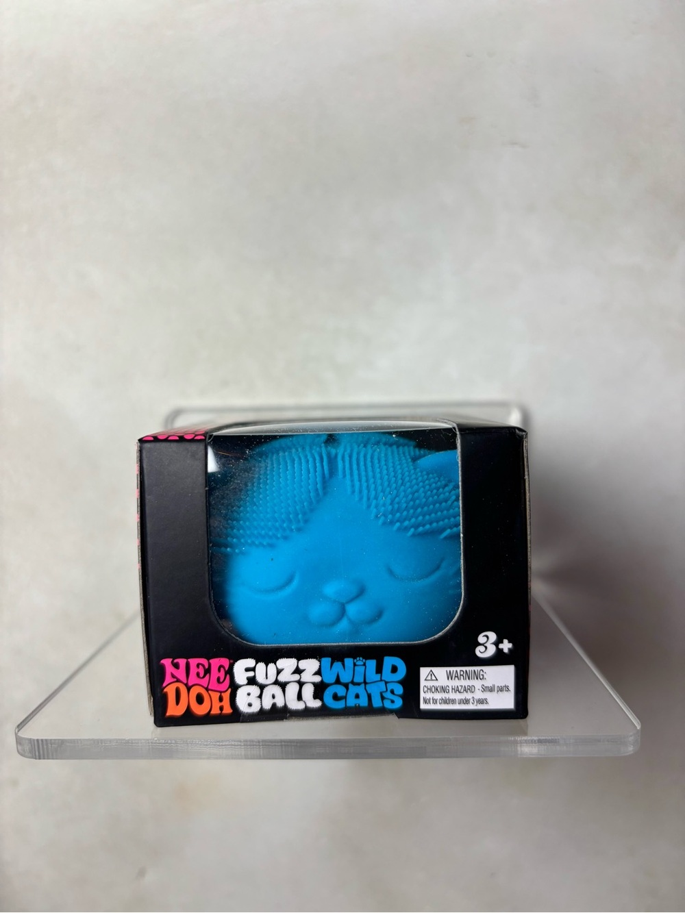 NeeDoh WILD CAT - FUZZ BALL (BLUE) WITH PEACE SIGN